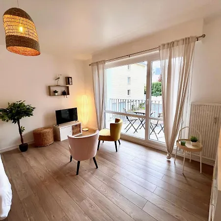 아파트 Nihal, Proche Zenith Avec Parking Et Balcon 캉